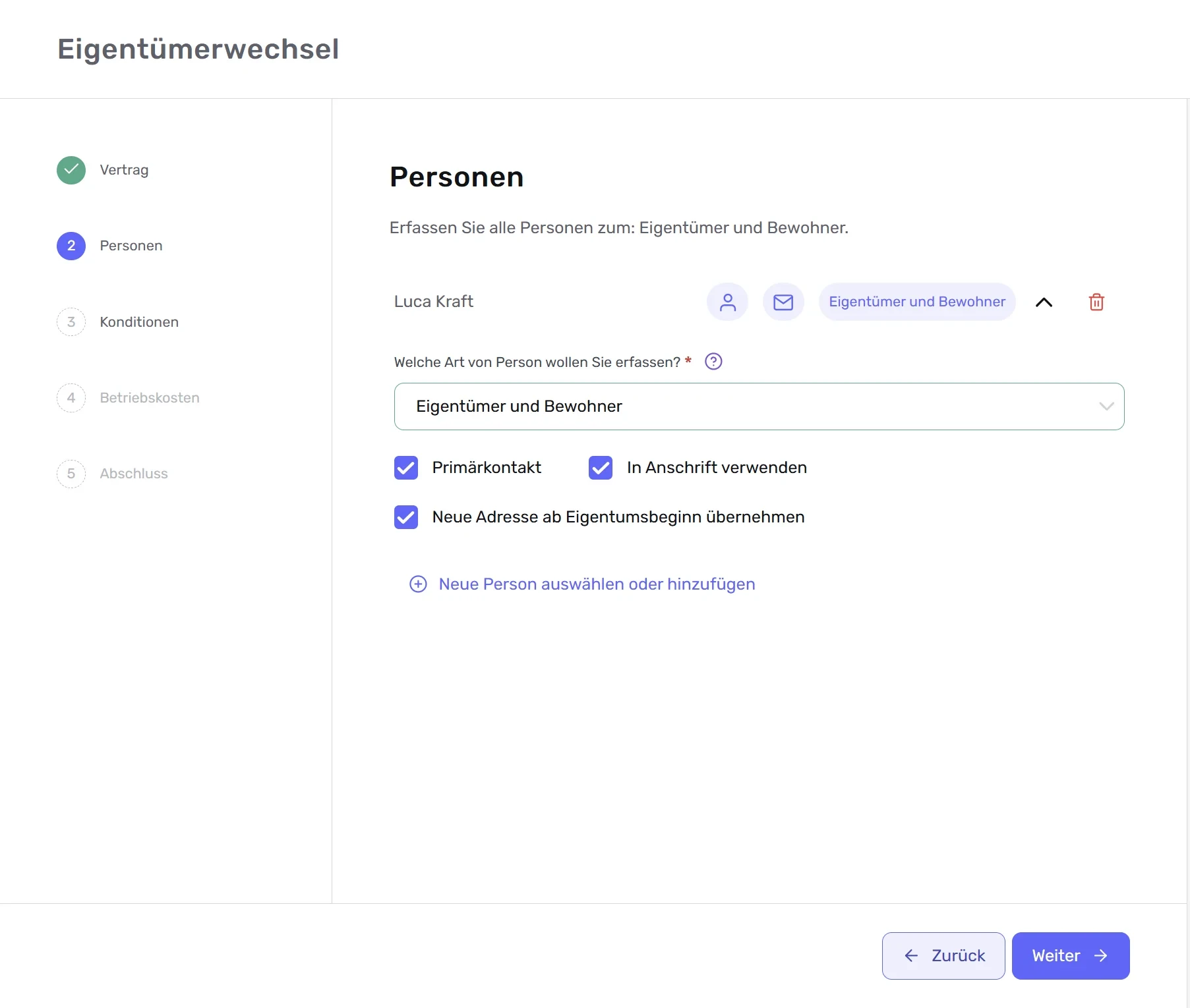 Eigentümerwechsel-Formular, Schritt «Personen»: Erfassung neuer Eigentümer und Bewohner mit Einstellungen für Primärkontakt, Anschrift und Adressübernahme.